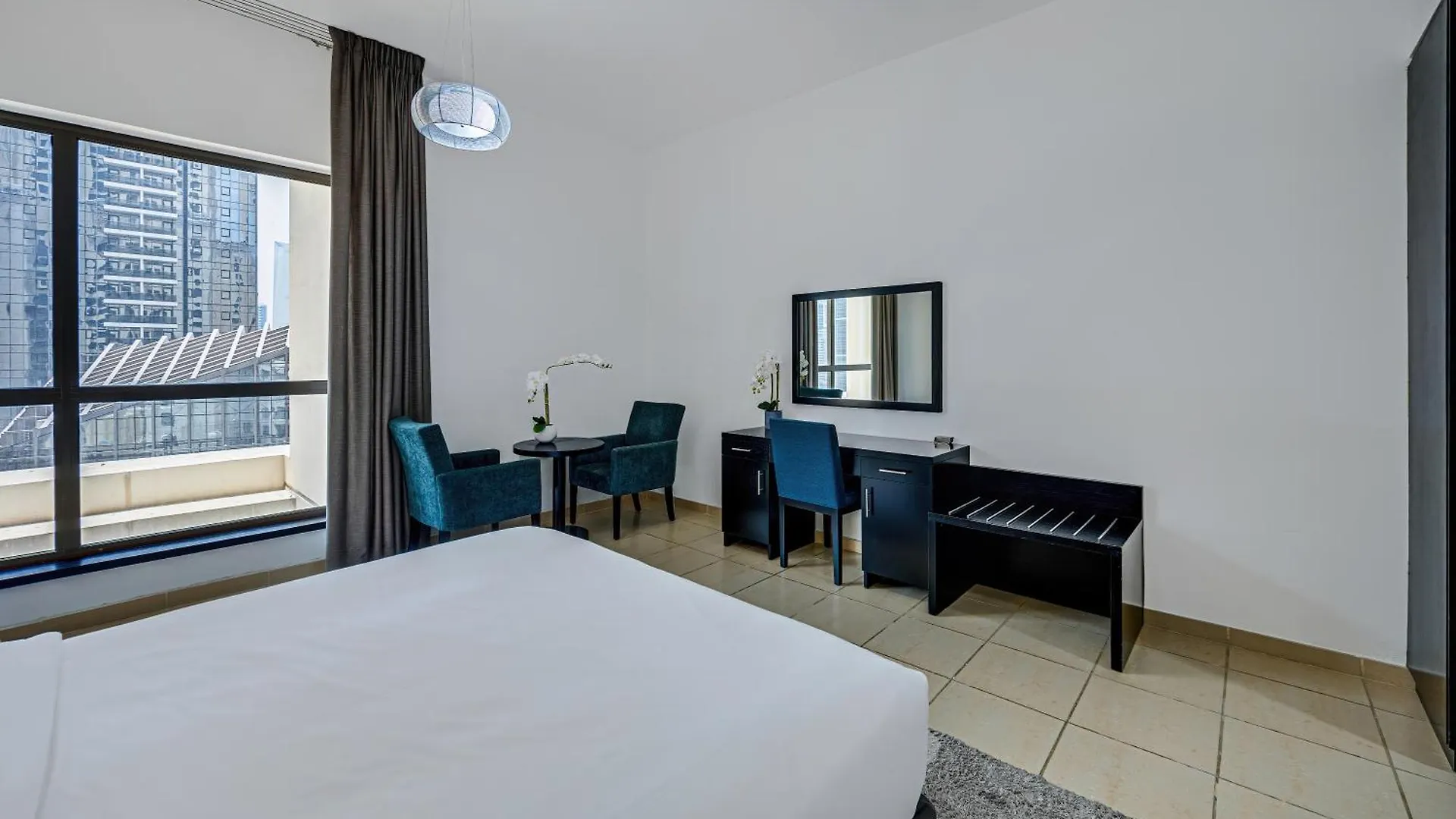 Comfy Family Apartment In Shams Jbr Dubai United Arab Emirates